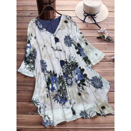 Plus Size - Plus Size, Women'S Plus Size V-Neck Floral Print Blouse - Casual Loose Fit, Asymmetrical Hem, Lightweight Non-Stretch Fabric, Spring Fashion Top with Butterfly & Floral Design, Ladies Blouses, Vneck Blouse, Printed Blouse, Gentle Loungewear, Soft Texture, Worn with Office Lounge, Ideal Women Gift, Top Tees, Work Wardrobe, Made from Solid Machine Washable High Soft Fabric Casually Sweptforward Design